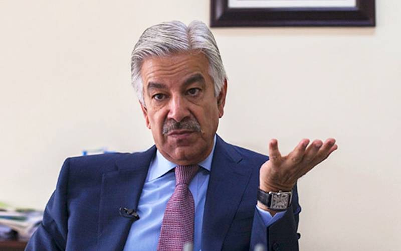 پٹرولیم مصنوعات کی قیمتوں کا عالمی جنگی صورتحال سے گہرا تعلق ہے: خواجہ آصف 