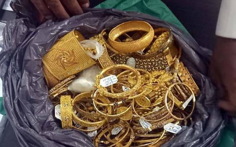 لاہور میں بڑی واردات!چور گھر سے 4 کروڑ  کے زیورات اور3 لاکھ روپے نقدی لوٹ کر فرار