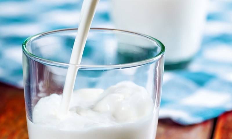 دودھ کی قیمت میں بڑا اضافہ! اب ایک لیٹر کتنے روپے کا ملے گا؟