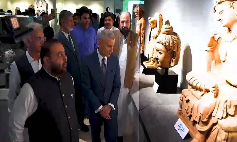 امریکہ نے 450 سے زائد قیمتی ثقافتی نوادرات پاکستانی حکام کے حوالے کر دیئے 