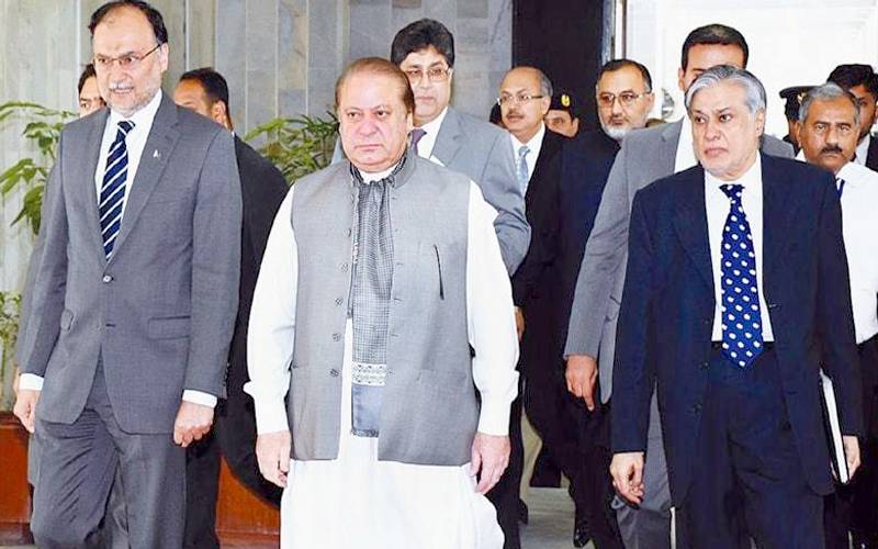  نوازشریف سے اسحاق ڈاراوراحسن اقبال کی ملاقات، ملکی و خطے کی صورتحال پرتبادلہ خیال