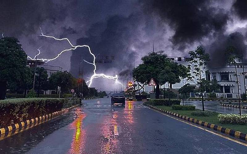 ملک کے مختلف علاقوں میں گرج چمک کے ساتھ بارش کی پیشگوئی