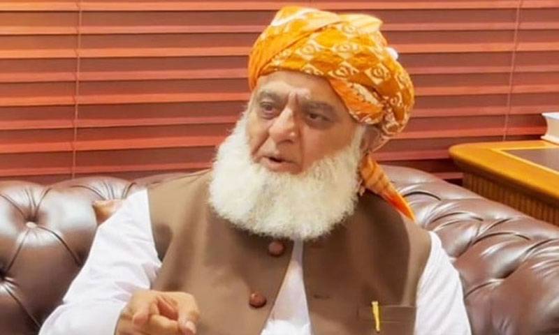 ملک کی بغاوت جیسی صورتحال ، تمام فیصلے ایک دماغ کر رہا ہے:مولانا فضل الرحمن 