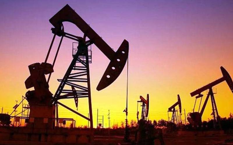 عالمی منڈی میں خام تیل کی قیمتوں میں کمی 