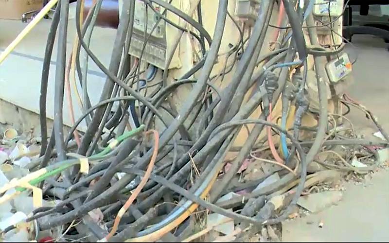 بٹگرام: علی الصبح آبادی پر تاریں گرنے سے کرنٹ پھیل گیا،2نوجوان جاں بحق،متعدد زخمی