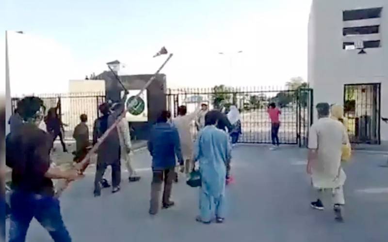 جی ایچ کیو حملہ کیس؛ اشتہاری مجرمان کے ضمانتی مچلکے اور شوررٹی بانڈز ضبط کرنے حکم
