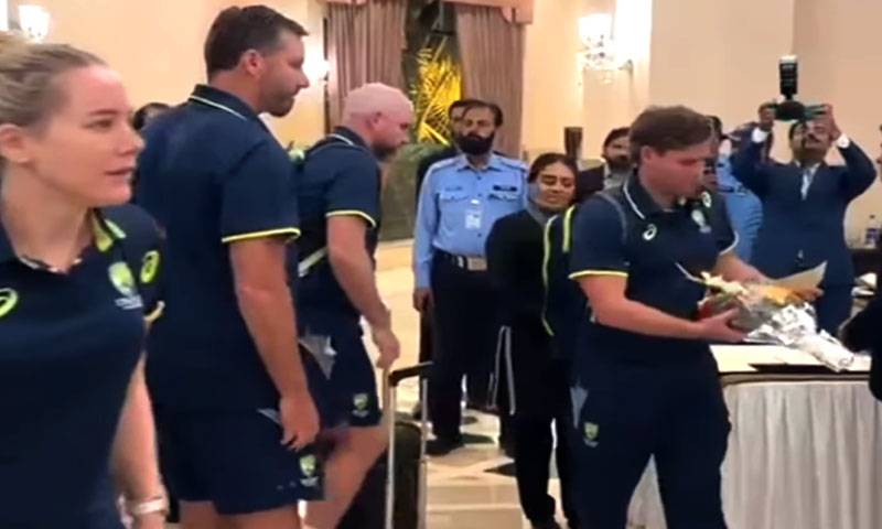 پاکستان کیخلاف 3 ون ڈے میچوں کی سیریز کیلئے آسٹریلوی ٹیم راولپنڈی پہنچ گئی 