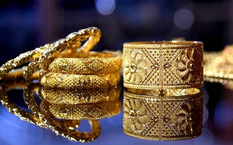  سونے کی قیمت میں کمی، چاندی کے نرخ برقرار