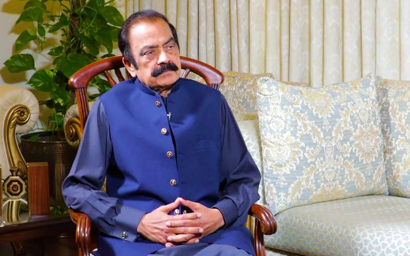 نوجوان سے ووٹ کا حق چھیننےکی کوئی ترمیم نہیں لائی جا رہی:رانا ثناء اللہ