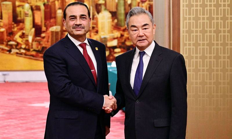  فیلڈ مارشل سید عاصم منیر سے چینی وزیرخارجہ وانگ ای کی ملاقات