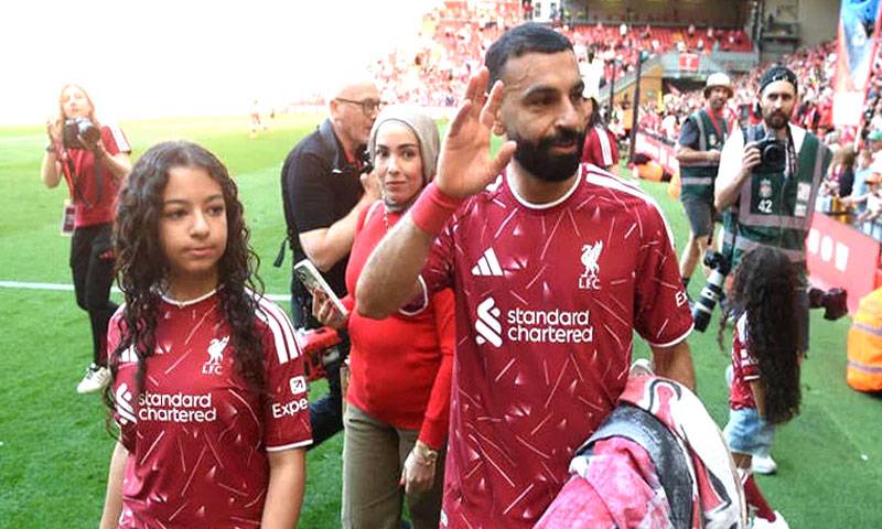  مصری فٹ بالر محمد صالح  نے 9 سال بعد ’’لیور پول‘‘ کو الوداع کہہ دیا
