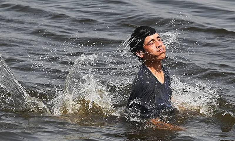سندھ کے اکثر اضلاع میں شدید ہیٹ ویو کا خدشہ 
