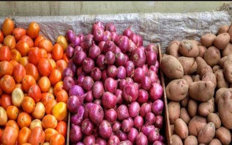 آلو، ٹماٹر، پیاز اور انڈوں سمیت بنیادی غذائی اور اشیائے ضروریہ پر بھاری ٹیکس اور ڈیوٹیز کی وصولی