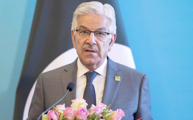 خواجہ آصف نے لیسکو ملازمین کی’’رشوت ستانی‘‘ بے نقاب کردی