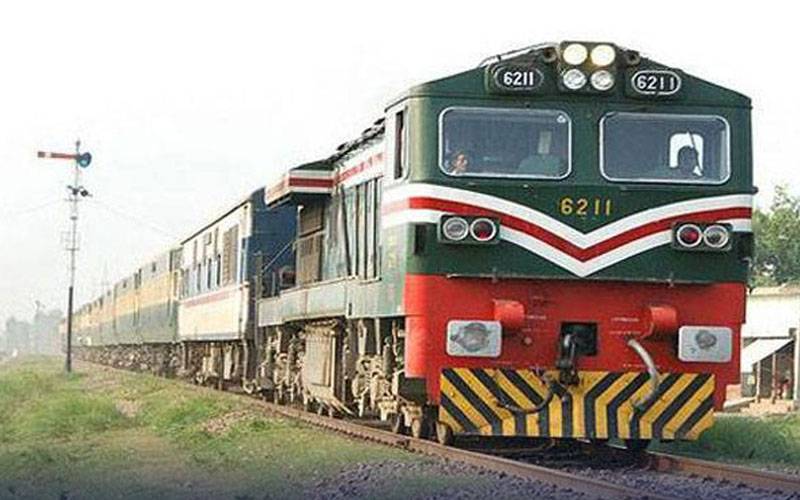راولپنڈی سے لاہور آنے والی تیز گام ڈی ریل