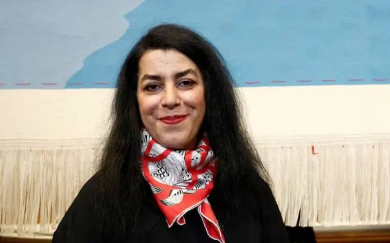 معروف ایرانی نژاد فرانسیسی مصنفہ مرجان ستراپی انتقال کر گئیں