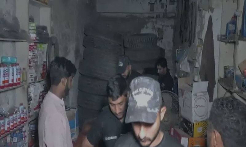 ملتان :کسٹم انفورسمنٹ کاسمگلنگ کے خلاف آپریشن، کروڑوں روپے کے ٹائرز برآمد