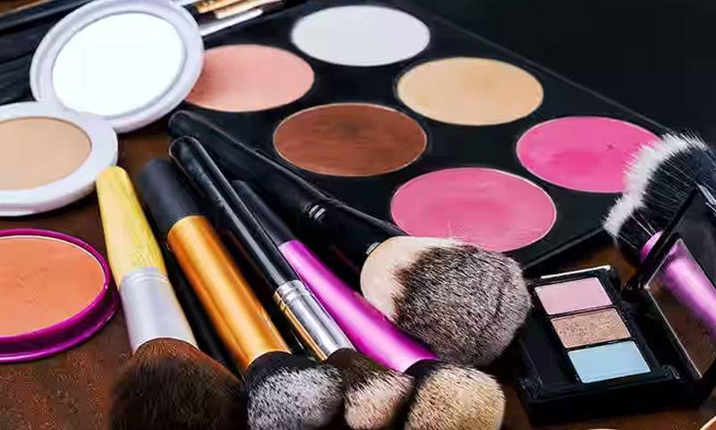  بیوٹی پارلرز، سکن کلینک ، ہیلتھ کلب کے سامان پر ٹیکس میں کمی متوقع 