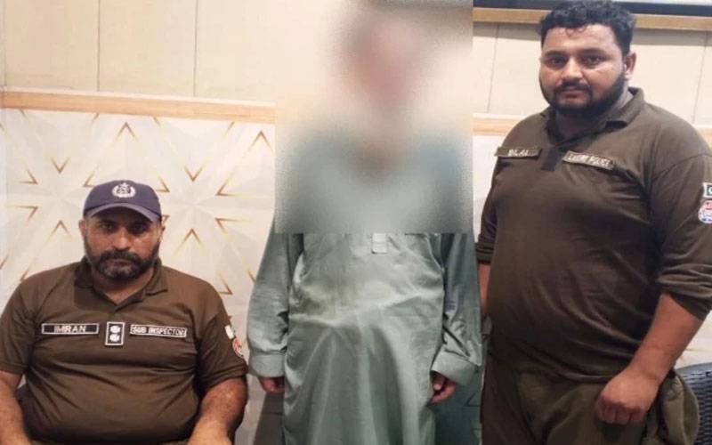 زمزم پلانے کا بہانہ، 6 افراد تیزاب گردی کا شکار