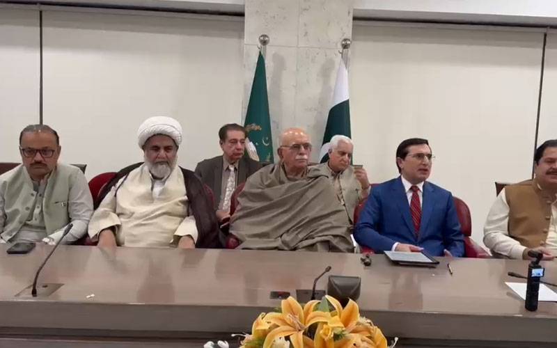  پی ٹی آئی بجٹ اجلاس کا بائیکاٹ نہیں کرے گی،اندر بیٹھ کر احتجاج کریں گے، پارلیمانی پارٹی کا فیصلہ