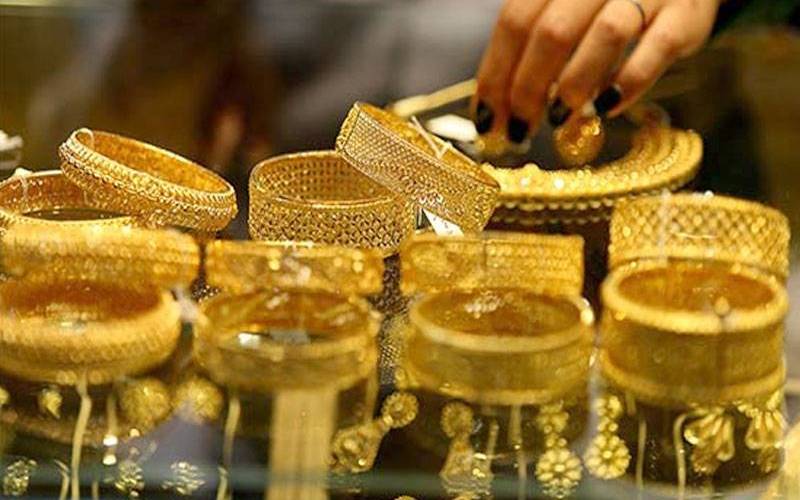 سونے کی قیمتوں میں ہزاروں روپے کی کمی، جانیے فی تولہ کتنے کا ہوگیا