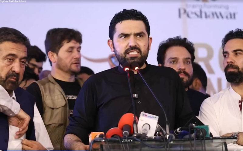 سہیل آفریدی نے پشاور رنگ روڈ کے ہزار خوانی انٹرسیکشن پر 6 لینز کے اوور پاس کا سنگِ بنیاد رکھ دیا