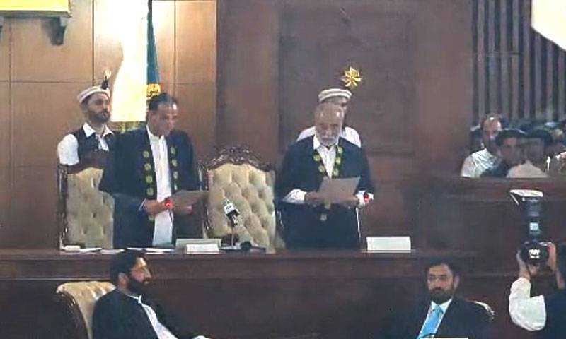 گلگت بلتستان اسمبلی کے سپیکر عمران ندیم نے حلف اُٹھا لیا، کفایت الرحمان بلامقابلہ ڈپٹی سپیکر منتخب