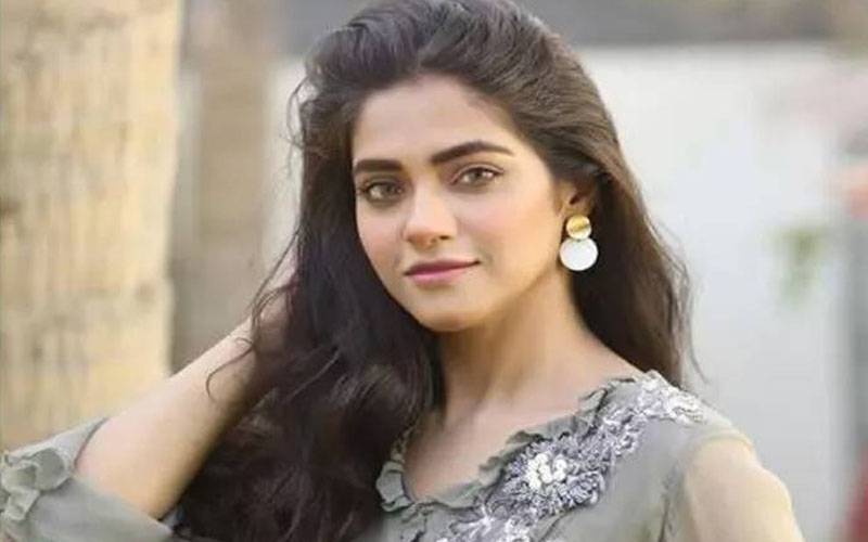 خواتین کیسے لڑکوں کو پسند کرتی ہیں؟ اداکارہ نمرہ شاہد نے بتا دیا 