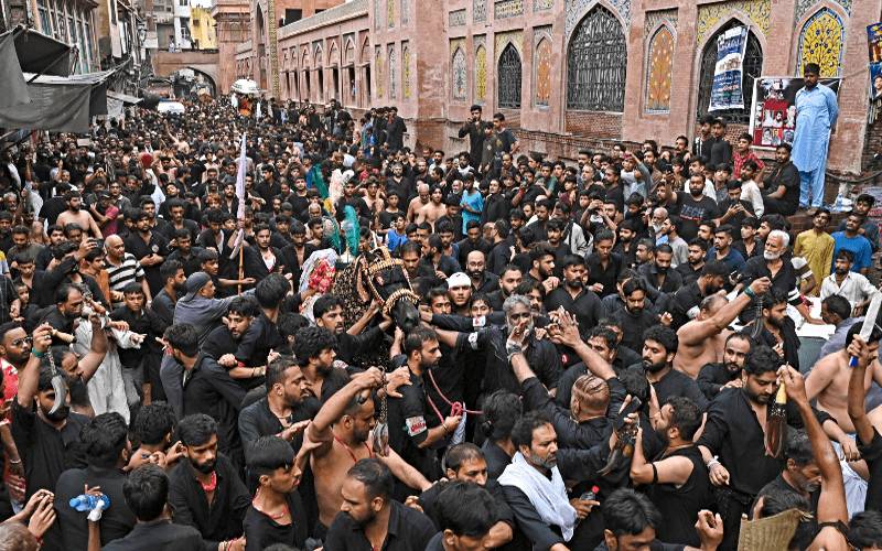 لاہور اور کراچی سمیت مختلف شہروں میں یوم عاشور کے جلوس اختتام پذیر