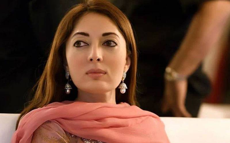 چالیس افراد کراچی میں ڈوب کر مرتے تو استعفوں کے مطالبے آ جاتے، شرمیلا فاروقی کا پیرس میں اموات پر تبصرہ