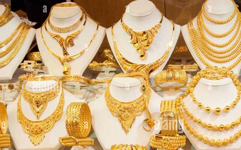 عالمی و مقامی سطح پر سونے چاندی کی قیمتوں میں کمی