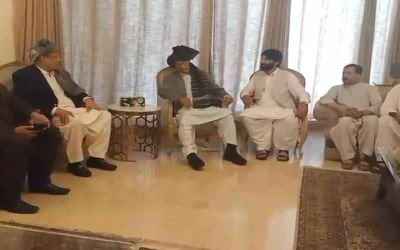 چوہدری شجاعت حسین سے مسلم لیگ ق بلوچستان کے وفد کی ملاقات، سیاسی صورتحال پر تبادلہ خیال 