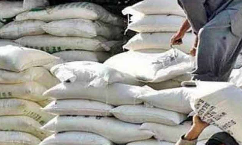 ملک کے سب سے بڑے شہر میں آٹے کی قیمت کو پر لگ گئے