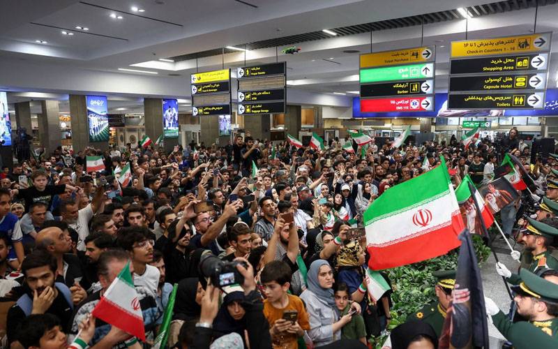 فٹبال ورلڈ کپ، ایرانی ٹیم وطن واپس، شاندار استقبال 