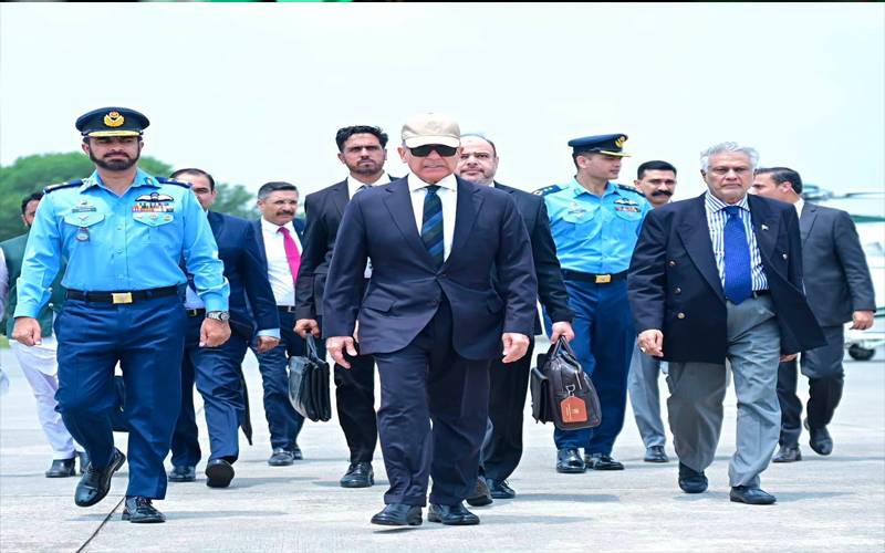  وزیراعظم شہباز شریف علی خامنہ ای شہید کے جنازے میں شرکت کیلئے ایران روانہ