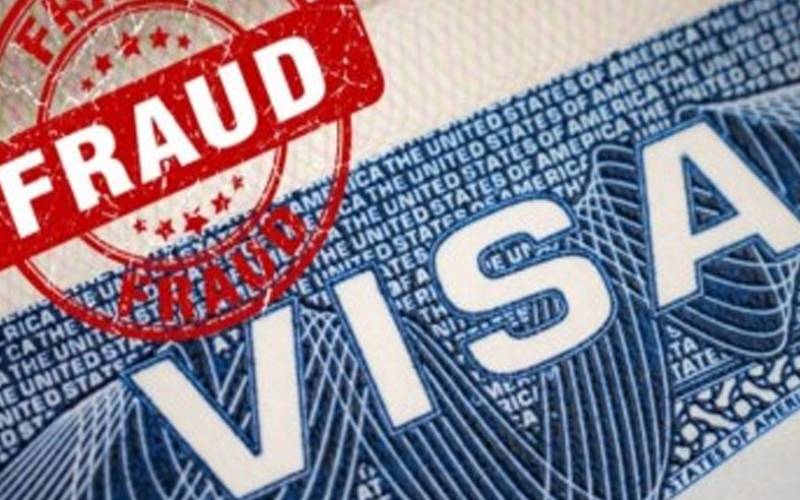ویزا فراڈ میں ملوث ملزم کو 2 سال قیدِ بامشقت اور 5 لاکھ جرمانے کی سزا