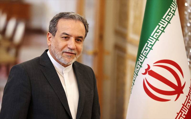 عراقچی کا خامنہ ای کی آخری رسومات میں عالمی وفود کی شرکت پر اظہارِ تشکر