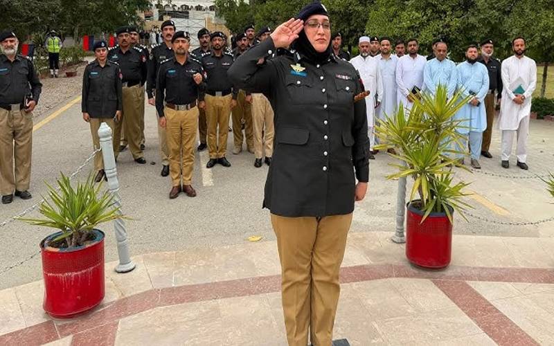 نوشہرہ میں پہلی مرتبہ  خاتون افسر کو (ڈی پی او) تعینات کر دیا گیا