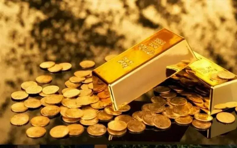 امریکی شرح سود میں اضافے کی توقعات کم، سونے کی قیمت دو ہفتوں کی بلند ترین سطح کے قریب مستحکم رہیں