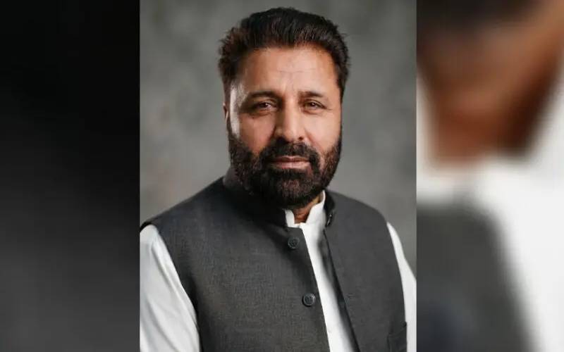 نومنتخب وزیراعلیٰ گلگت بلتستان آج عہدے کا حلف اٹھائیں گے