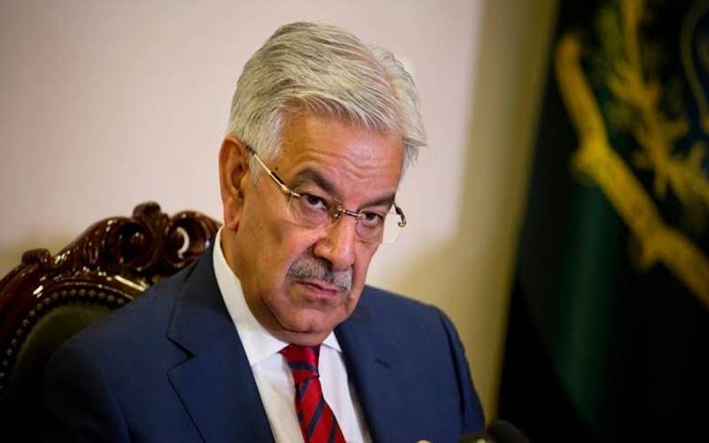  خواجہ آصف کی فتنہ الخوارج کی جانب سے گروپ کیپٹن عاصم کی شہادت پر جھوٹے پراپیگنڈے پر سخت تنقید