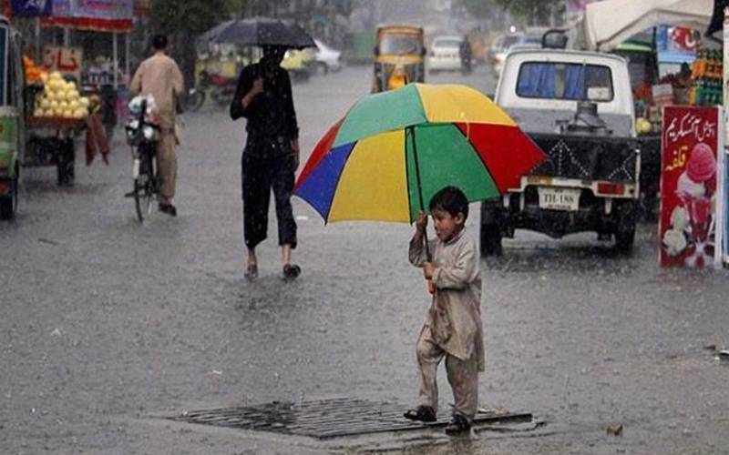 آئندہ 2 روز کے دوران پنجاب کے بیشتر اضلاع میں بارشوں کا امکان