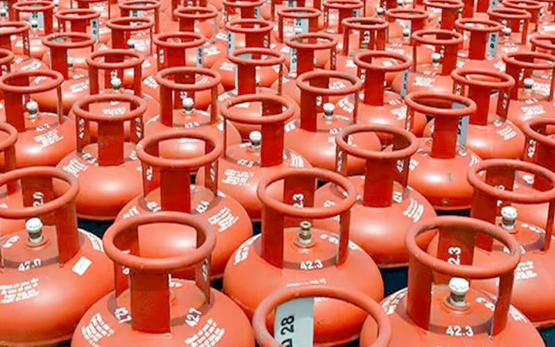 ایل پی جی کی سرکاری قیمت کے برعکس من مانی قیمتوں پر فروخت