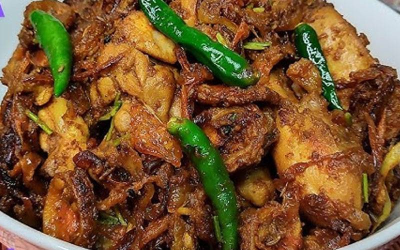 نفرت کی کڑواہٹ کو محبت کے ذائقے میں بدلنے والی کریلے گوشت کی شاندار ریسیپی