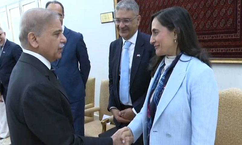 کینیڈین وزیر خارجہ کی وزیراعظم شہباز شریف سےملاقات،تجارتی وفود کے تبادلوں پر اتفاق 