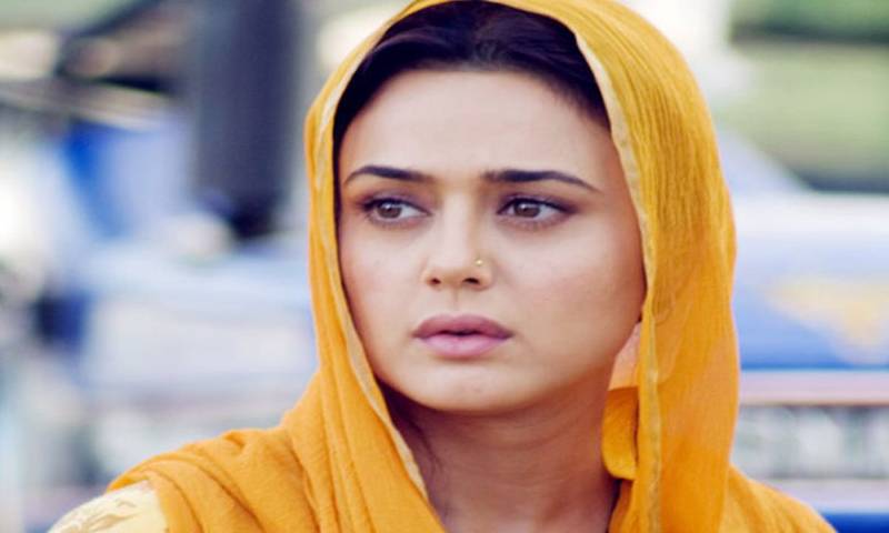 پریتی زنٹا کو طلبہ احتجاج سے متعلق پوسٹ مہنگی پڑ گئی!