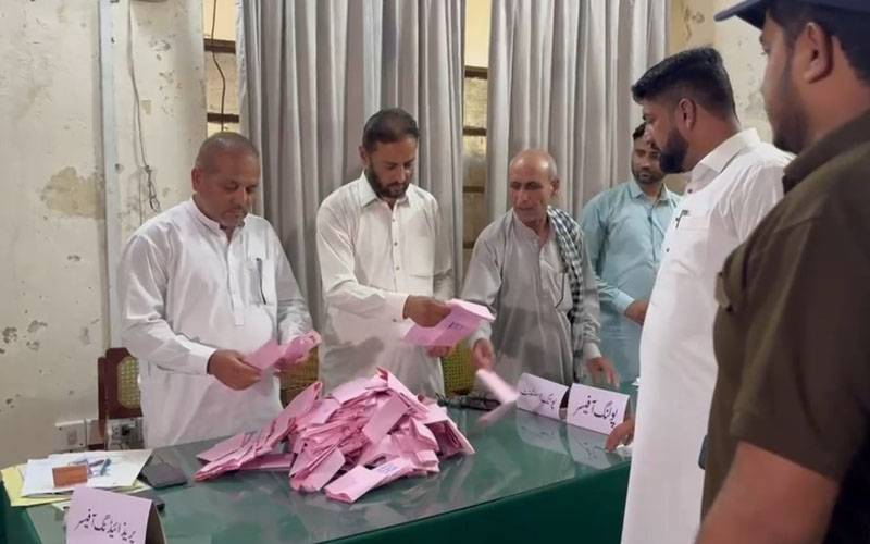 آزاد کشمیر الیکشن؛ مسلم لیگ ن4نشستوں کیساتھ سرفہرست، پیپلزپارٹی نے 2نشستیں جیت لیں