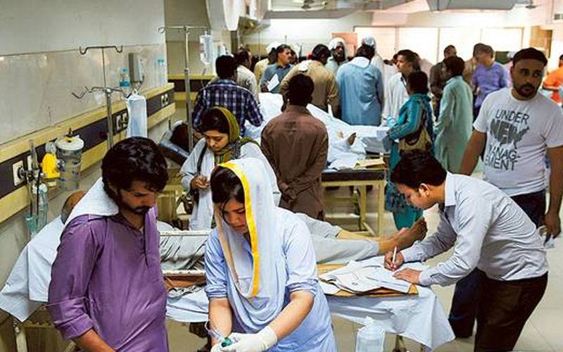 ہیضے نے دیر بالا میں خطرے کی گھنٹی بجا دی، ہزاروں افراد ہسپتال پہنچ گئے 