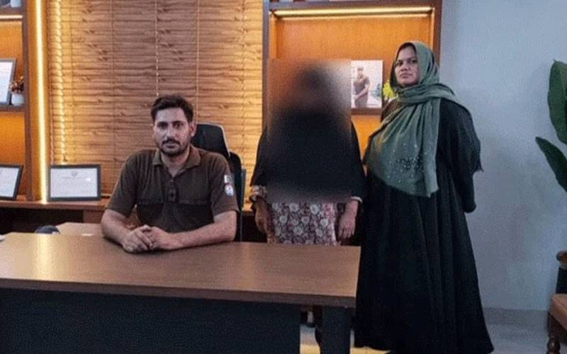 لاہور میں بالیاں نوچنے والی خاتون گرفتار 