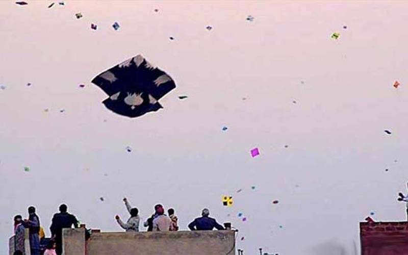 پتنگ کی ڈور پھرنے سے 23 سالہ نوجوان زخمی، ہسپتال منتقل
